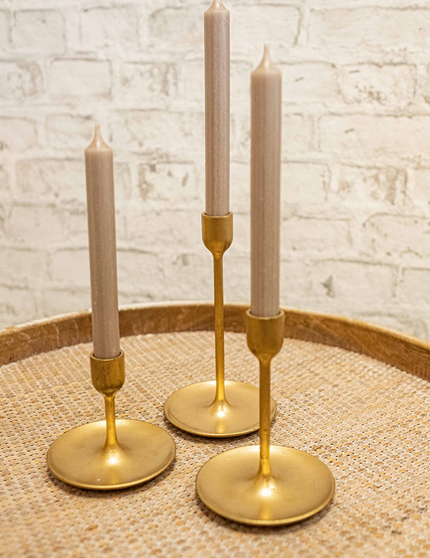 produktdetailbild_kerzenständer_3er_modern_gold_matt_mieten_verleih_koblenz_800x616px-2