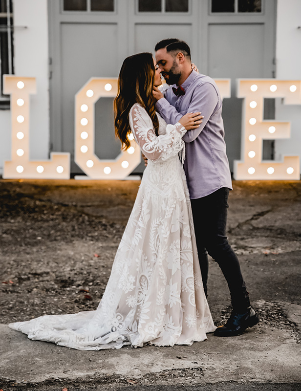 produktdetailbild_LED_LOVE_Buchstaben_800x616px-1