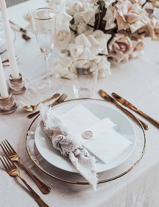 produktdetailbild_platzteller_goldrand_glas_800x616px-2