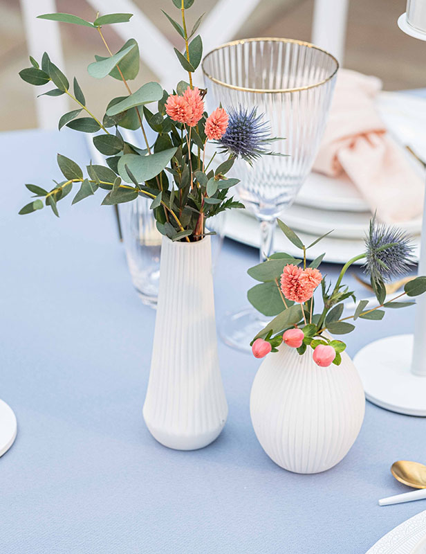 produktdetailbild_vase_white_rills_s_deko_mieten_koblenz_800x616px-4