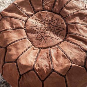 Produktbild_Lederpouf_Braun_800x1088px