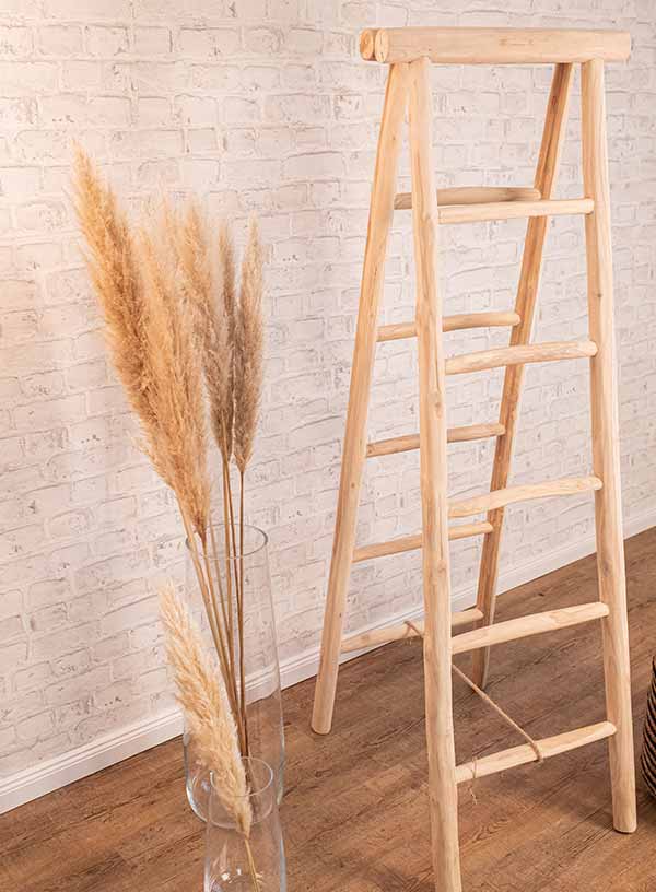 Produktdetailbild_Holzleiter_Hell_800x616px_1