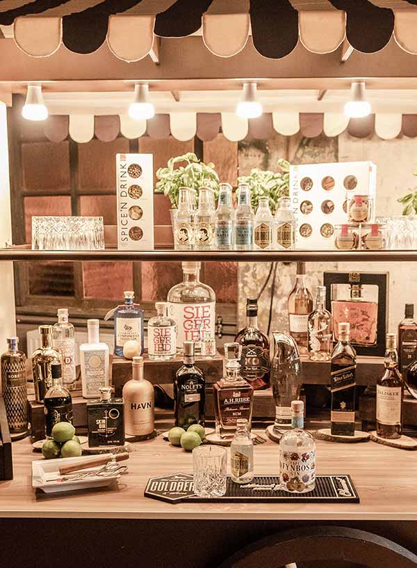 Produktdetailbild_Marktwagen_Akazie_800x616px_4