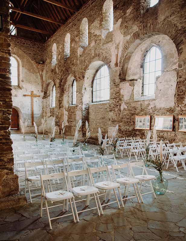 produktbilddetailbild_holzklappstuhl_weiss_eventverleih_koblenz_800x616px-2