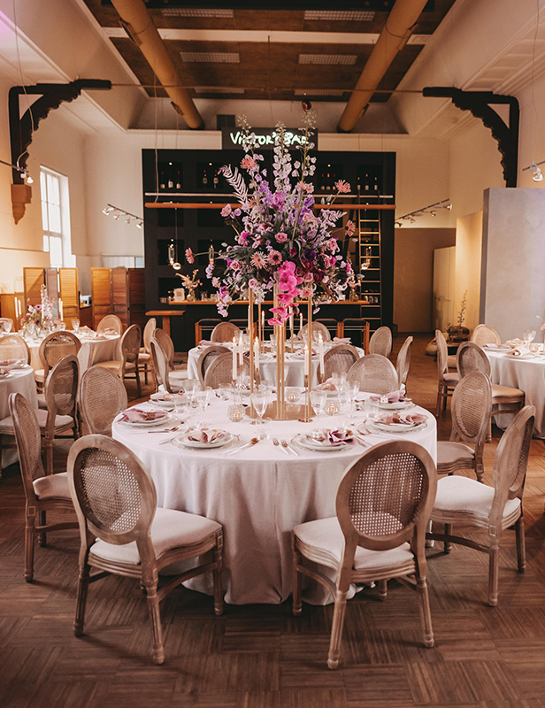 produktdetailbild_Banketttisch_183cm_rund_800x616px-3