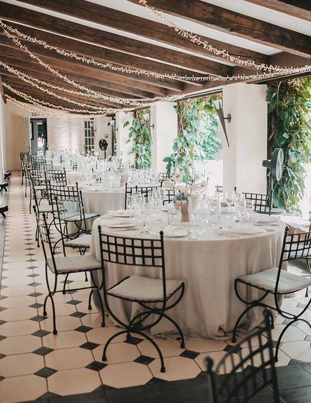 produktdetailbild_leinentischdecke_lichtgrau_mieten_koblenz_hochzeit_800x616px-3