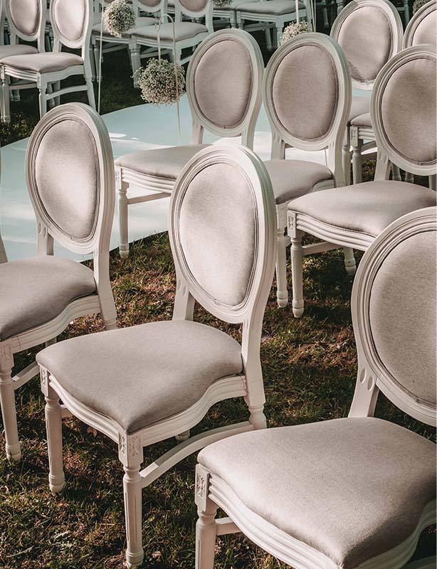 produktdetailbild_louis_chair_mieten_hochzeit_koblenz_800x616px-4