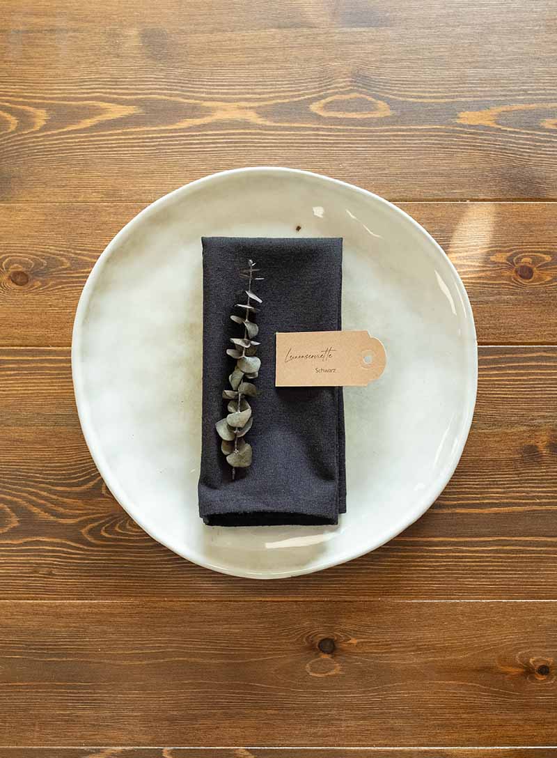 produltbild_leinenserviette_schwwarz_mieten_eventverleih_koblenz_800x1088px
