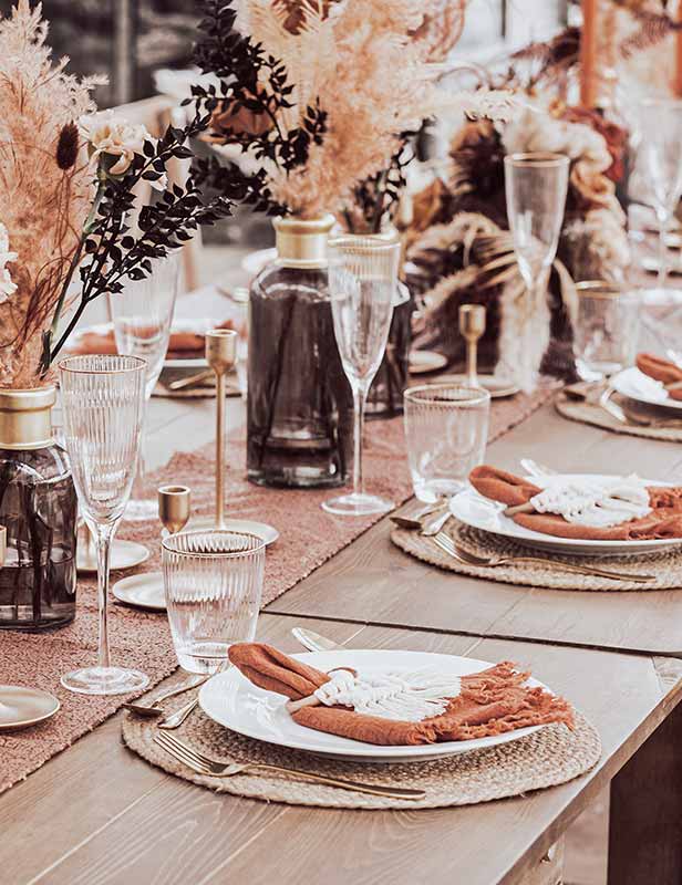 Produktdetailbild_Wasserglas_mit_Goldrand_800x616px