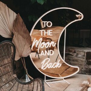 Produktbild_Neonsign_to_the_moon_and_back_150cm_800x1088px