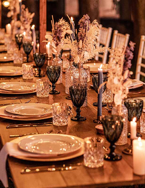 Produktdetailbild_Tisch-Set_Blau_Gold_800x616px-1