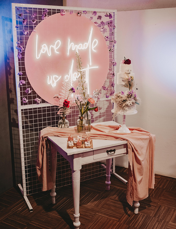 produktdetailbild_Backdrop_Mesh_Eckig_Weiß_800x616px-1