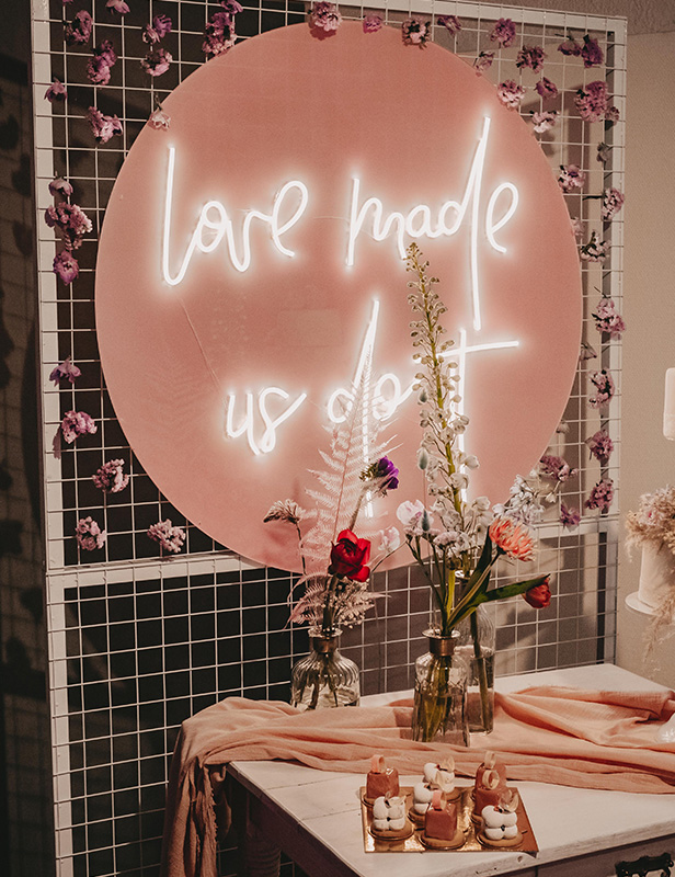 produktdetailbild__Backdrop_Mesh_Eckig_Weiß_800x616px-2