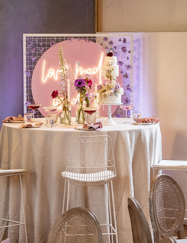 produktdetailbild__Backdrop_Mesh_Eckig_Weiß_800x616px-4