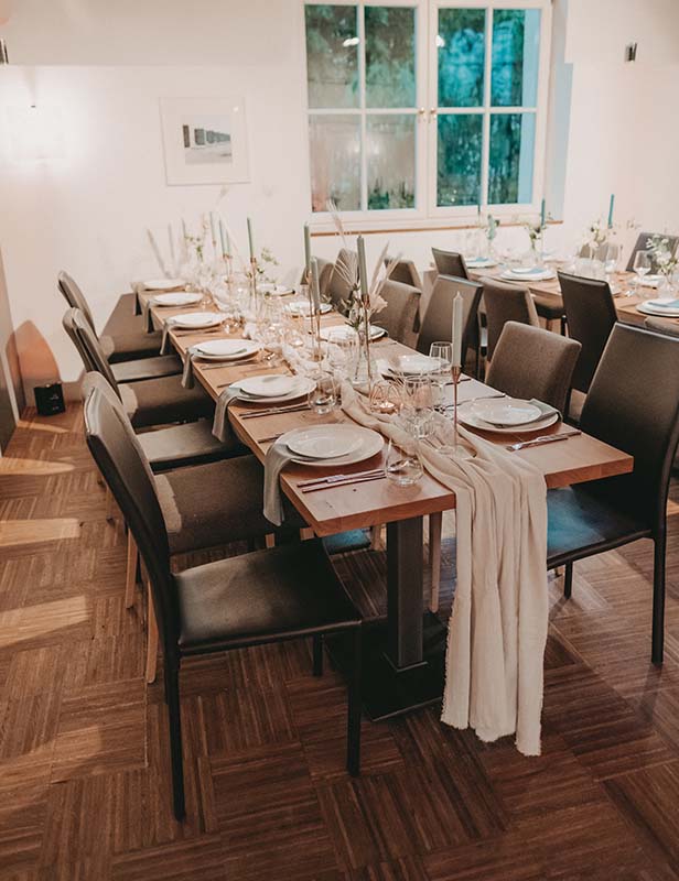 Produktdetailbild_Tischläufer_Musselin_Alabasterweiss_Weiss_800x616px-4