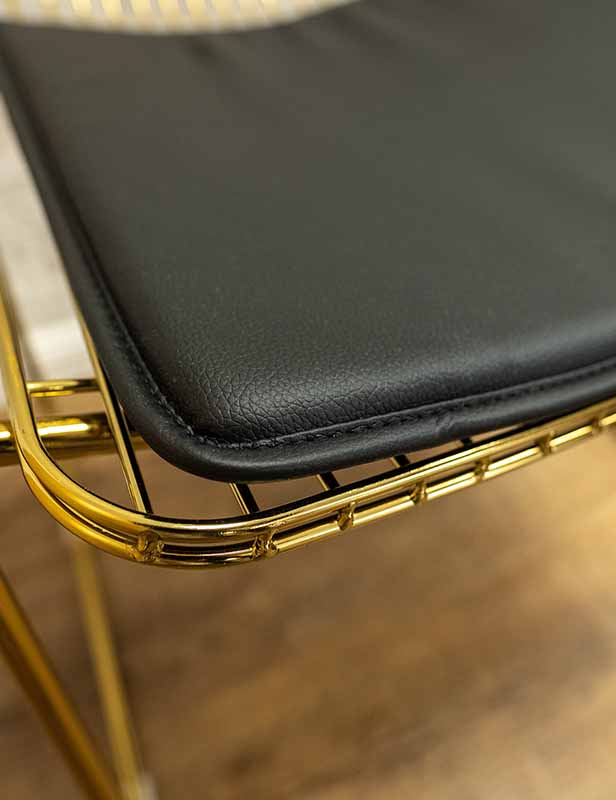 Produktdetailbild_Sitzkissen_Schwarz_Matt_800x616px-2