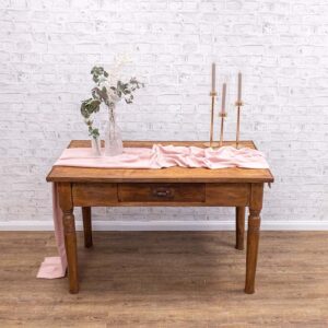 Produktbild_Vintage-Holztisch_Dunkelbraun_800x1088px