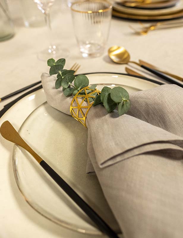 produktdetailbild_Leinenserviette_Lichtgrau_NEU_800x616px-1