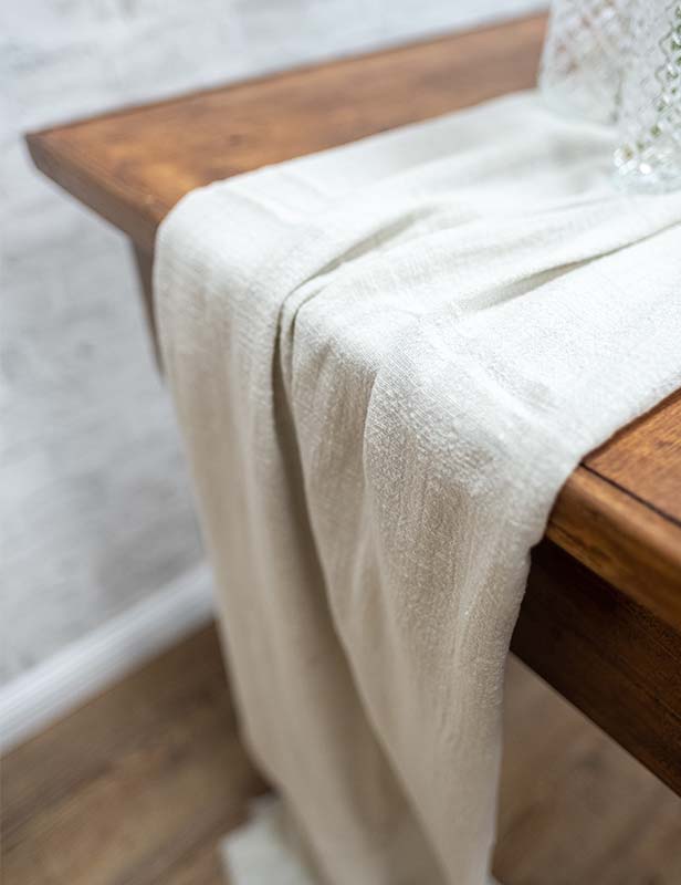 produktdetailbild_Tischläufer_Musselin_Alabasterweiß_800x616px-1