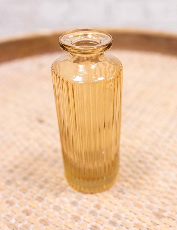 produktdetailbild_Vase_Minimi_Aprikot_Streifenrelief_800x616px-1