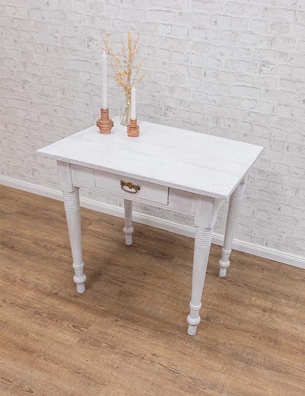 produktdetailbild_Vintage-Holztisch_Weiß_800x616px-1