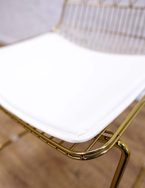 produktdetailbild_sitzkissen_weiss_matt_2_version_800x616px-3