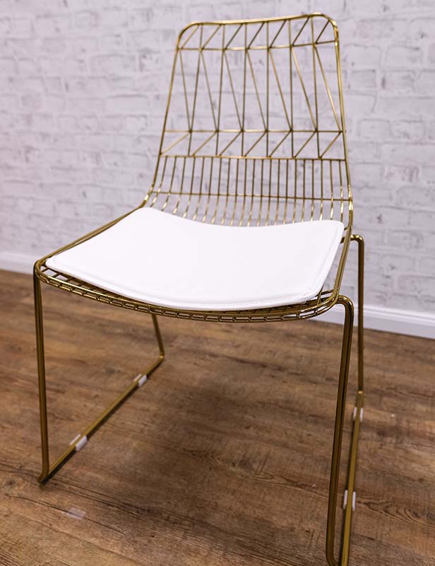 produktdetailbild_sitzkissen_weiss_matt_2_version_800x616px-4