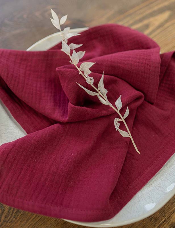 produktdetailbild_baumwollserviette_red_wine_bordeaux_800x616px