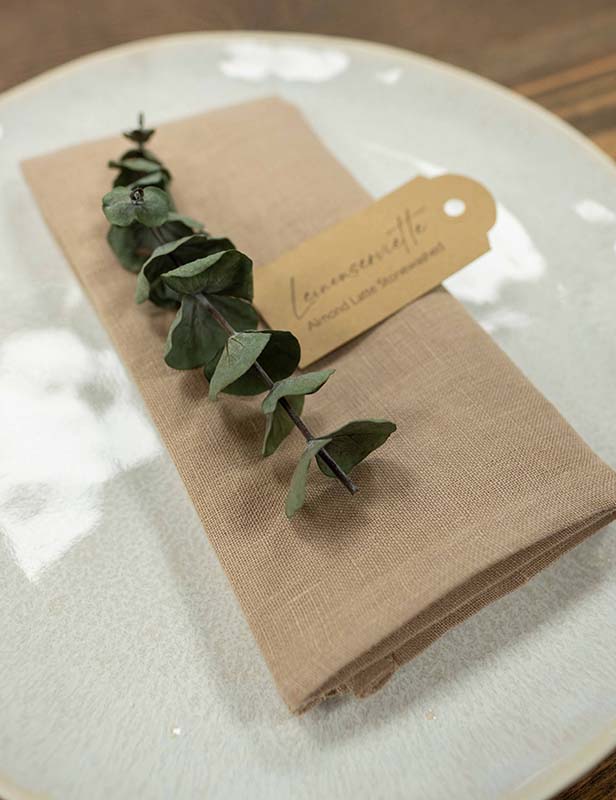 produktdetailbild_leinenserviette_almond_latte_stonewashed_800x616px-2