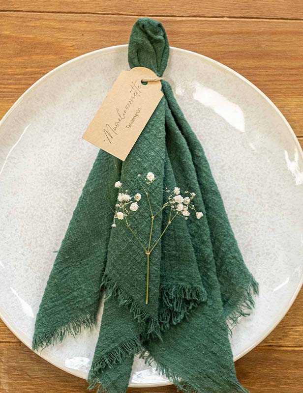 produktdetailbild_musselin_serviette_tannengrün_mieten_deko_koblenz_800x616px-2