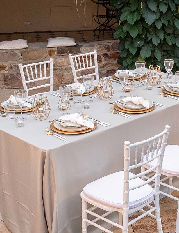 produktdetailbild_polyestertischdecke_sage_green_tischwäsche_dekoverleih_mieten_koblenz_800x616px-2