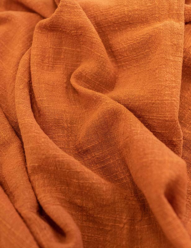 produktdetailbild_tischläufer_musselin_terracotta_rost_dekoverleih_koblenz_800x616px-3