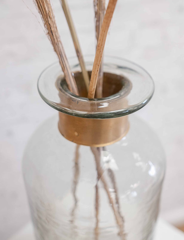 produktdetailbild_vase_mina-xl_transparent_goldrand_dekoverleih_mieten_koblenz_800x616-3