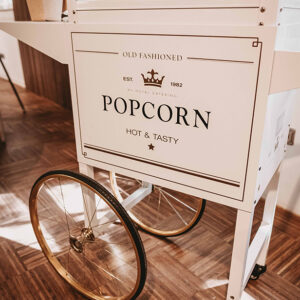 produktdetailbild_popcornmaschine_weiss_gold_eventverleih_koblenz-mieten_800x616px-2