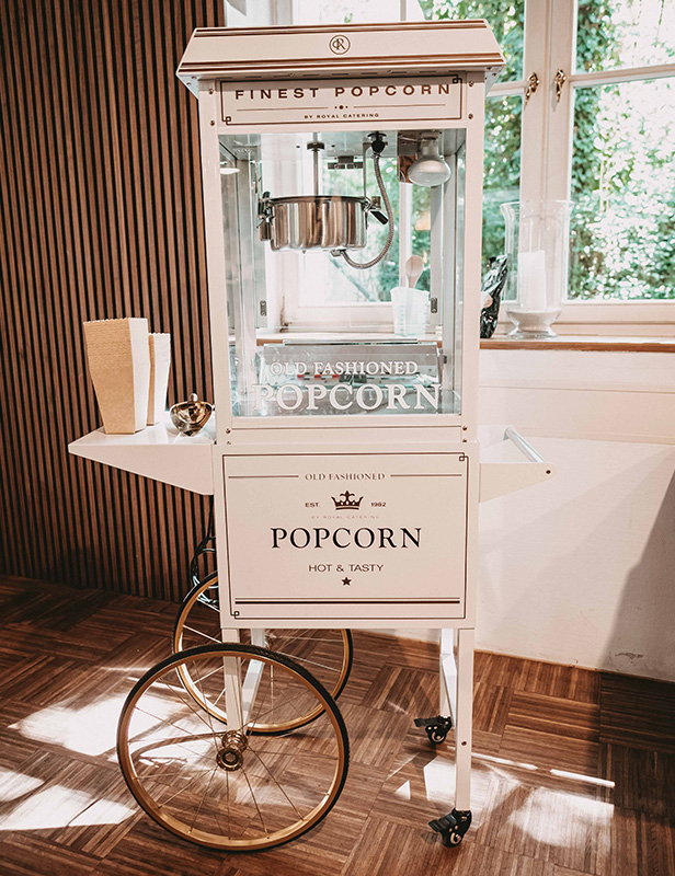 produktdetailbild_popcornmaschine_weiss_gold_eventverleih_koblenz-mieten_800x616px-3