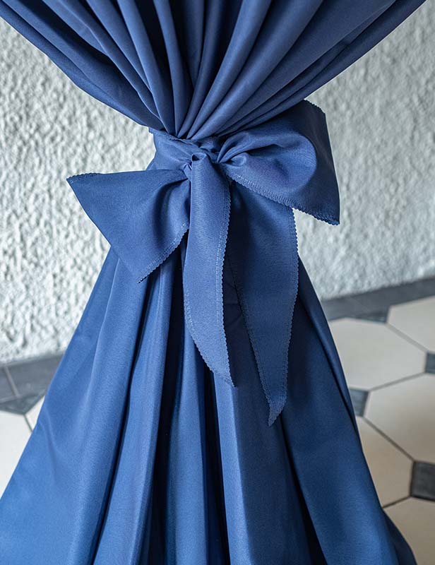 produktdetailbild_stehtisch_husse_navy_blue_blau_mieten_koblenz_800x616px-4