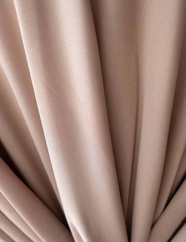 produktdetailbild_stehtisch_husse_soft_brown_braun_mieten_koblenz_800x616px-1