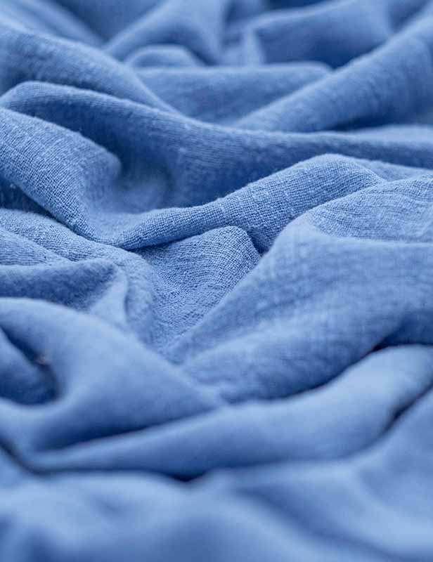 produktdetailbild_tischläufer_musselin_light_blue_eventverleih_koblenz_mieten_800x616px-1